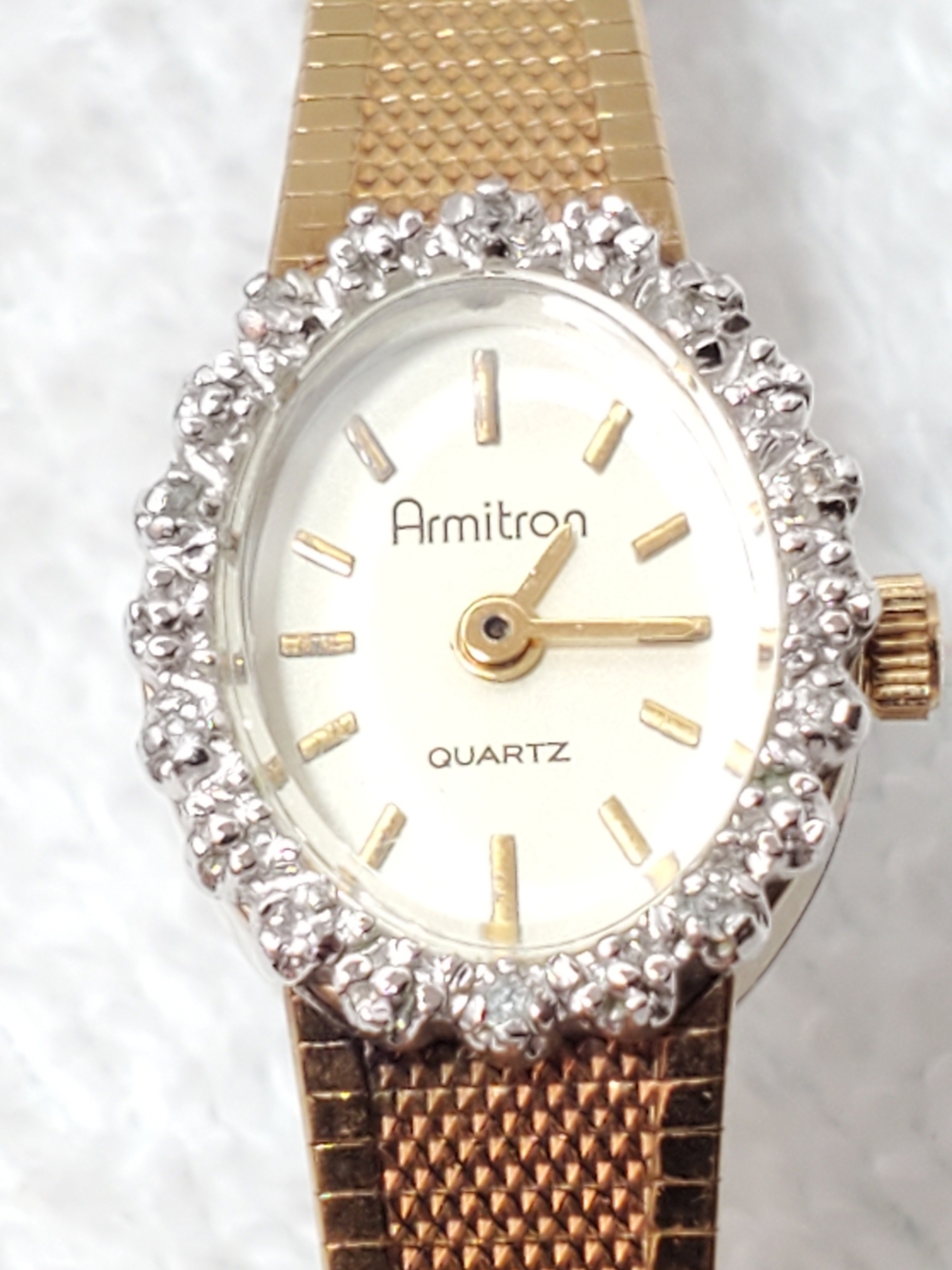Vintage Armitron Diamonds Bezel Gold Tone Women's Watch Stainless Steel 1 Jewel